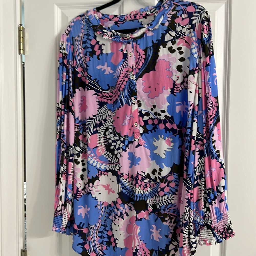 Talbots gorgeous 100% Viscose Blouse